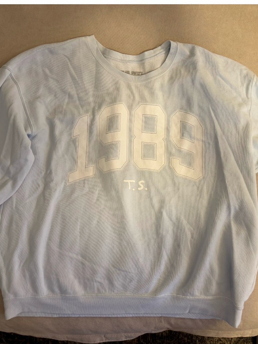 Taylor swift official Light Blue Women's crewneck with 1986 Graphic